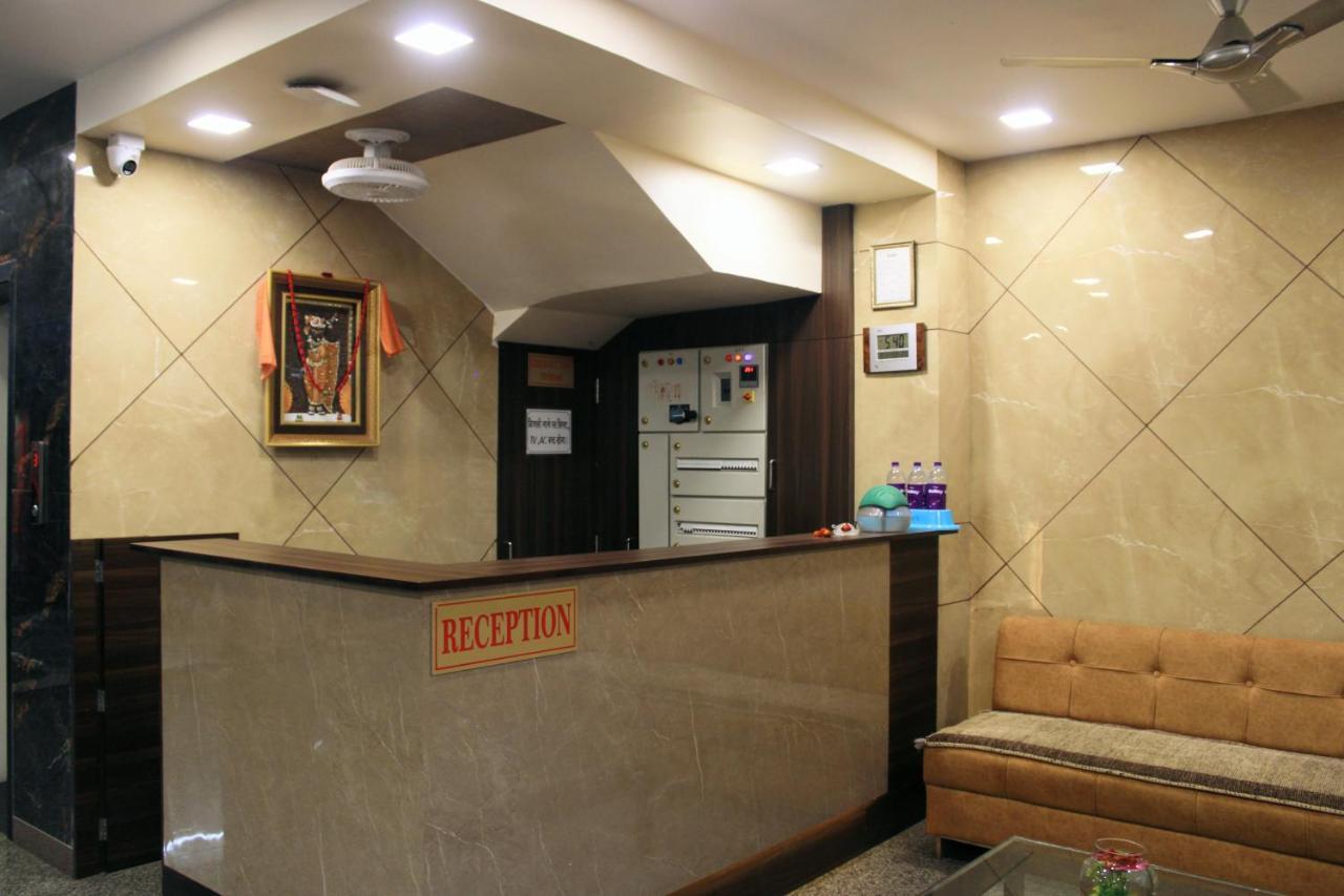 Maruti Group Of Hotels - Shri Naman Nāthdwāra Exteriör bild