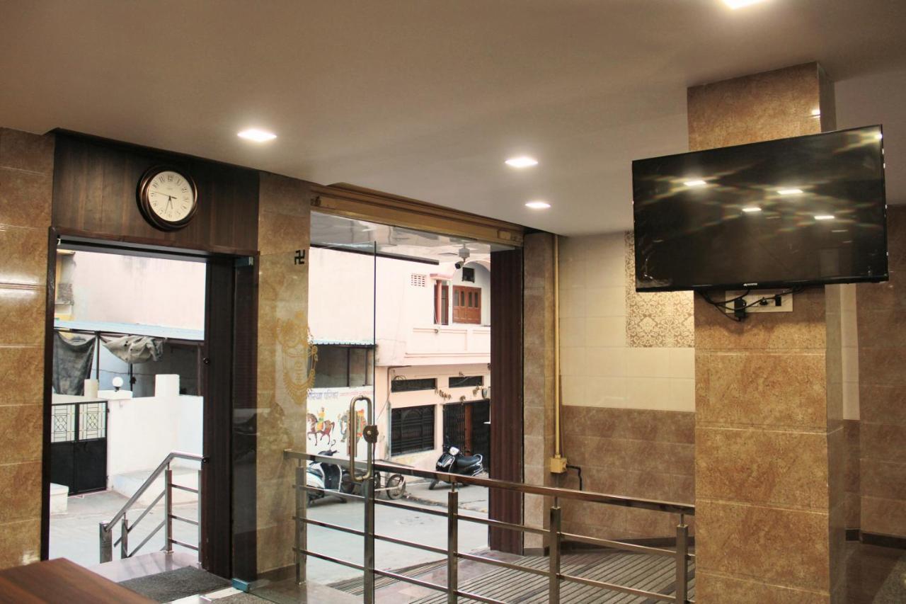 Maruti Group Of Hotels - Shri Naman Nāthdwāra Exteriör bild