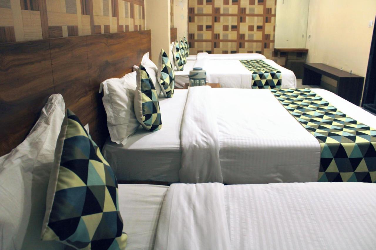 Maruti Group Of Hotels - Shri Naman Nāthdwāra Exteriör bild