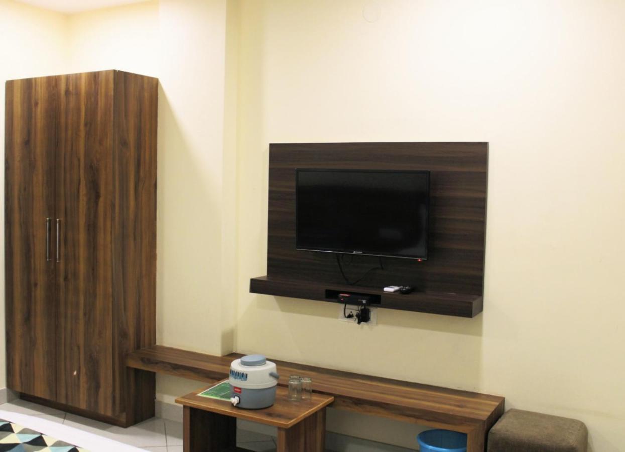 Maruti Group Of Hotels - Shri Naman Nāthdwāra Exteriör bild